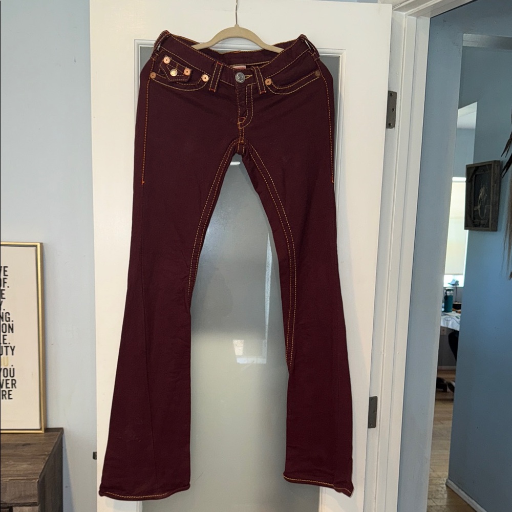 True Religion Joey Big T Jeans with Contrast Stitching🔥